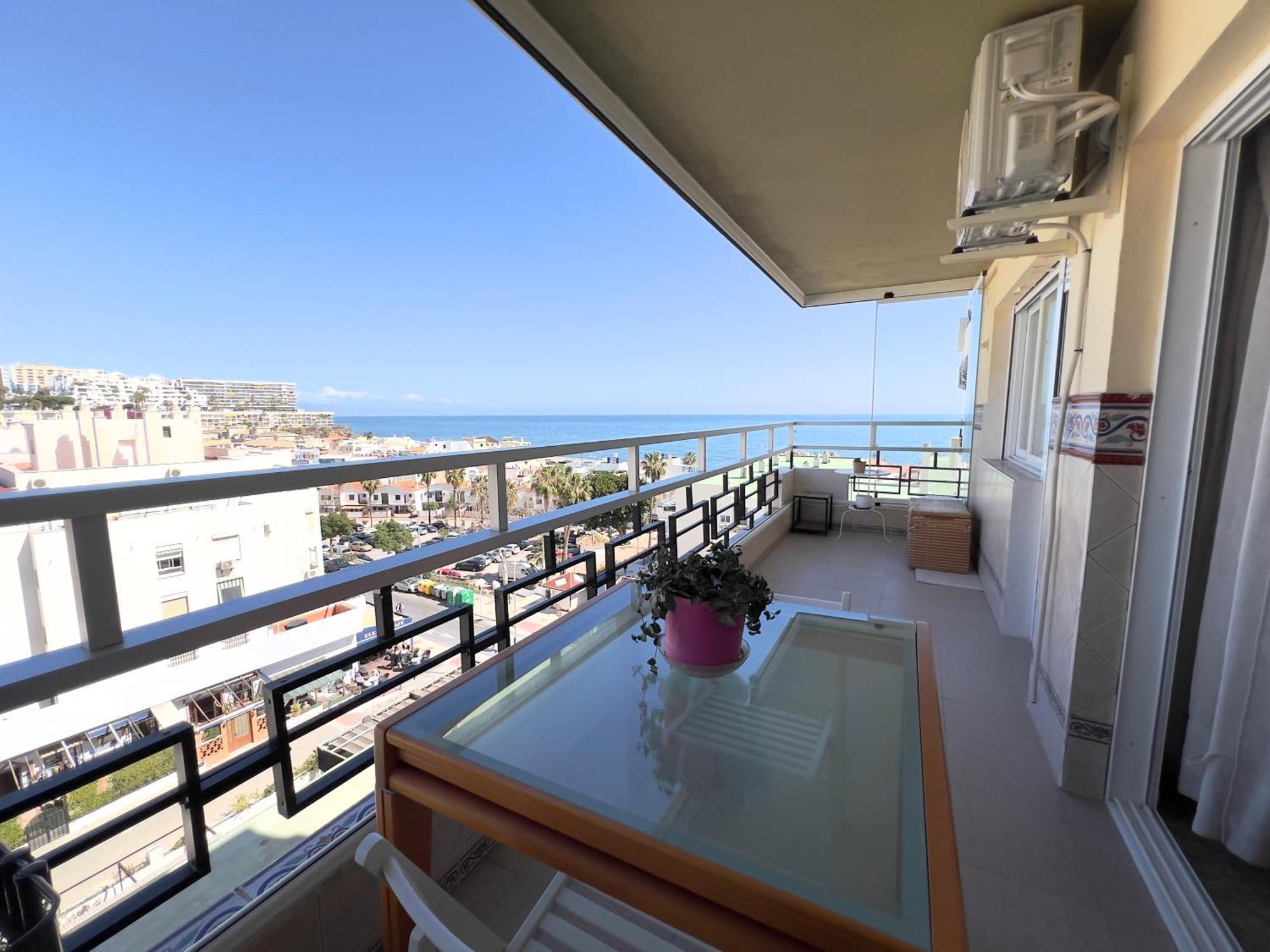 En Carihuela Con Vistas Y Plaza De Garaje, Nucleo Cristal Apartment Torremolinos Exterior photo